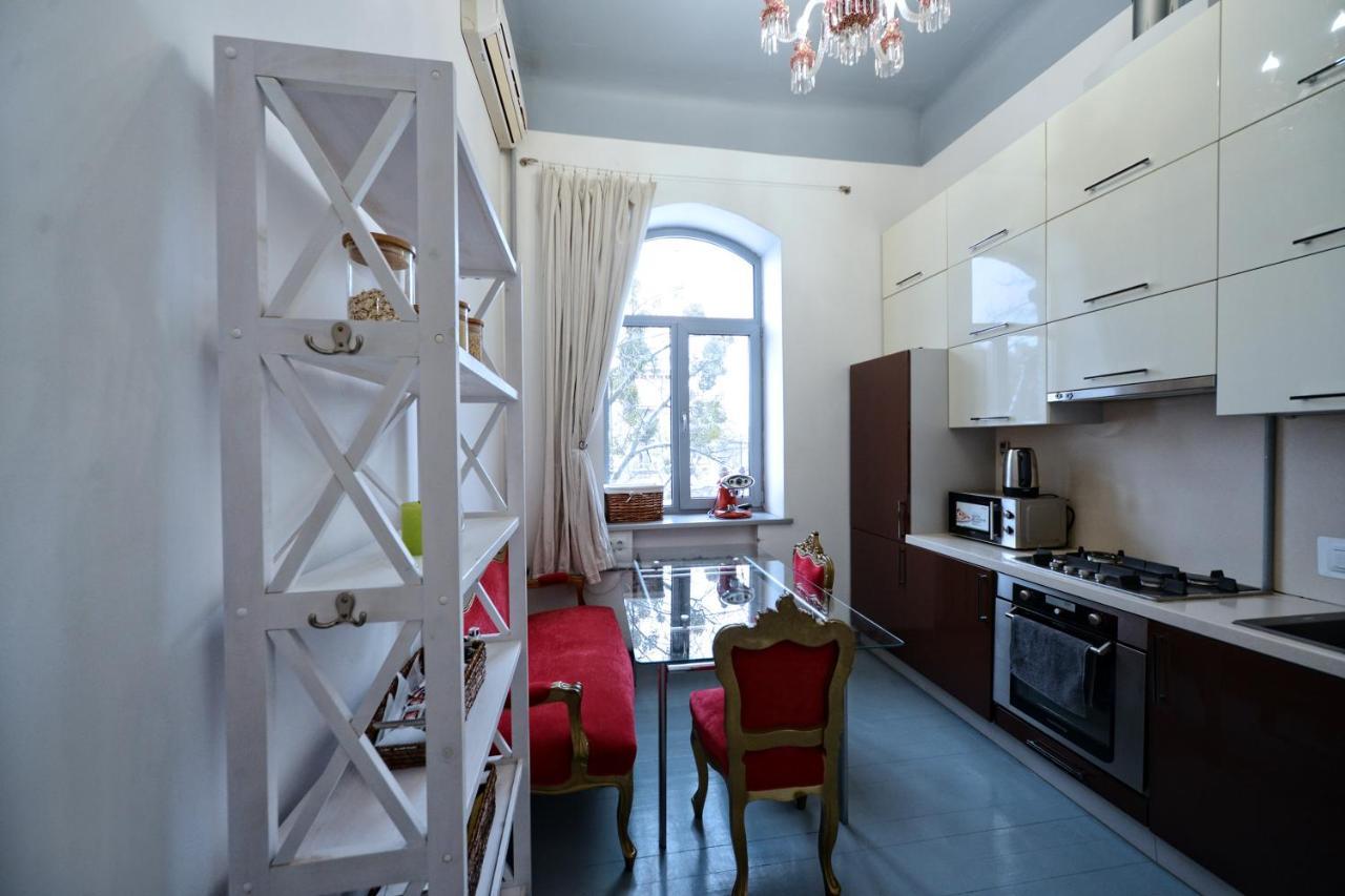 Artol Gorodetskogo Apartment เคียฟ ภายนอก รูปภาพ