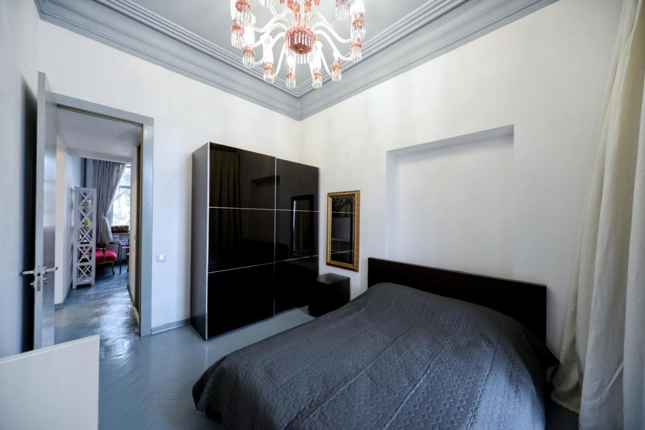 Artol Gorodetskogo Apartment เคียฟ ภายนอก รูปภาพ