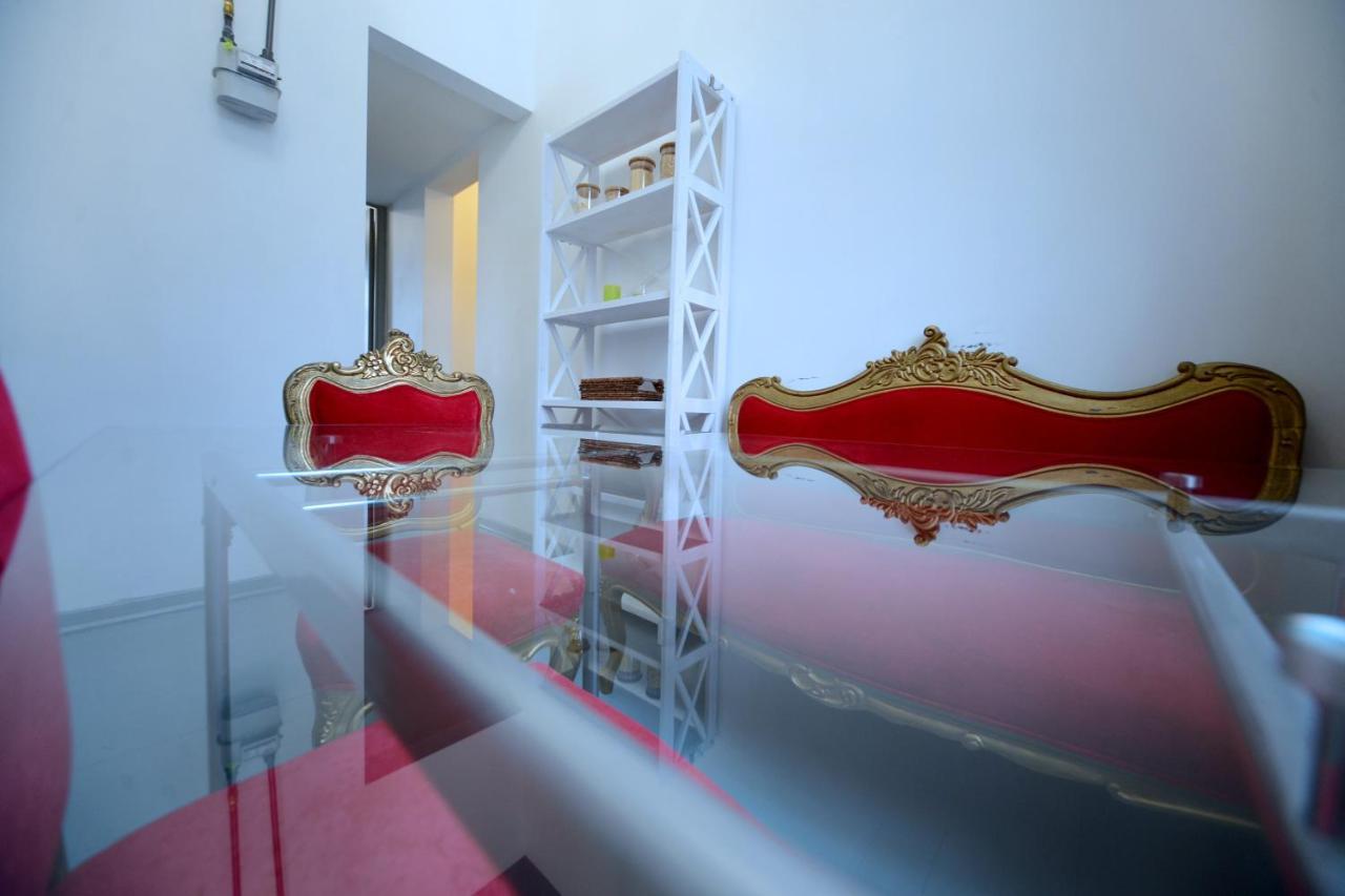 Artol Gorodetskogo Apartment เคียฟ ภายนอก รูปภาพ